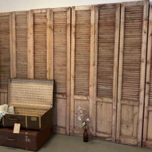 Gamle Franske Skodder – Autentisk Vintage med Smuk Patina