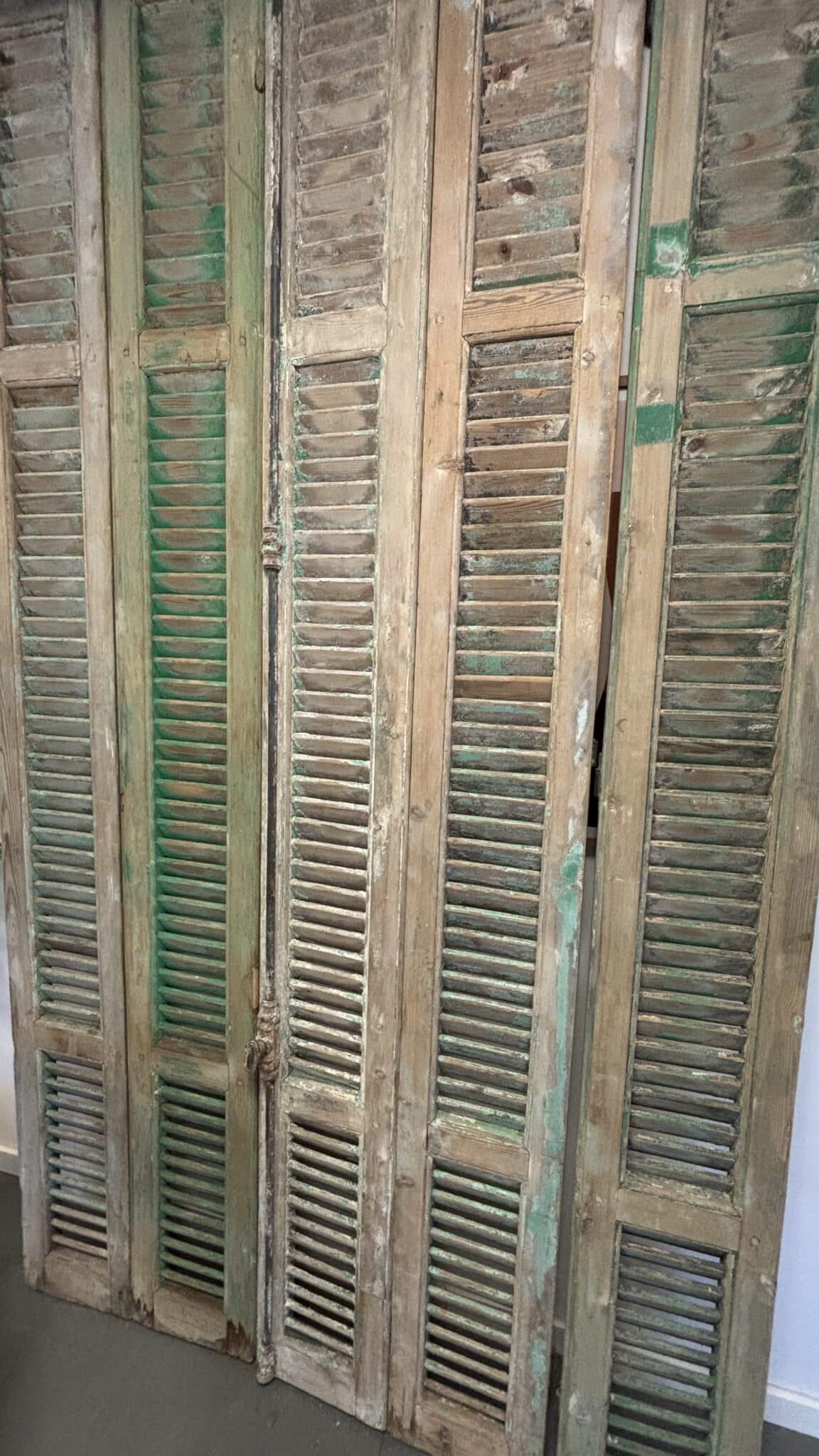 🇫🇷 Gamle franske skodder med grøn patina 244x28 - Billede 3